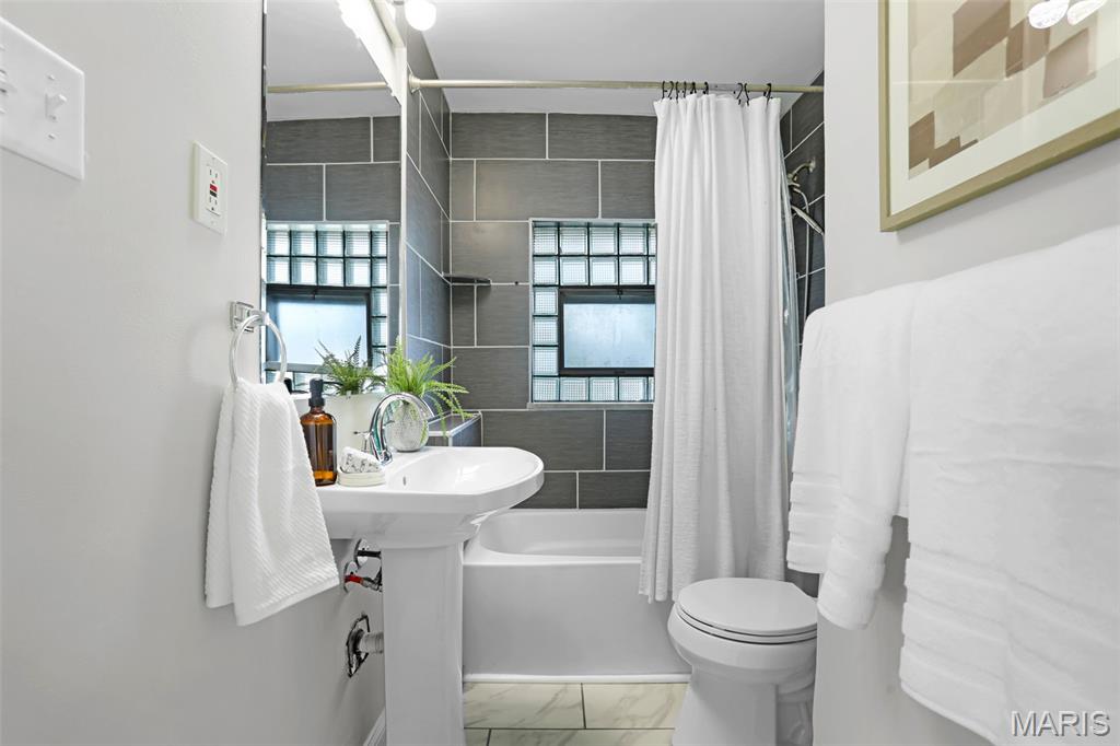 Warren Place Blk 1 Resub - Residential