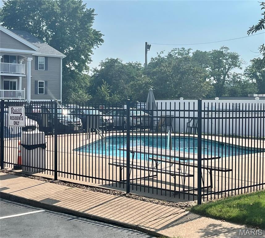 Radcliff Condo - Residential