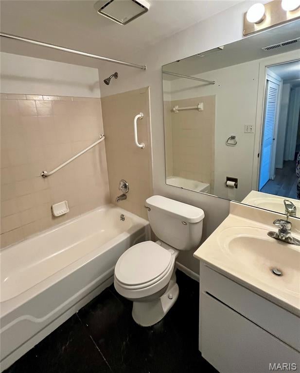 Radcliff Condo - Residential