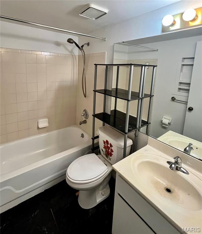 Radcliff Condo - Residential