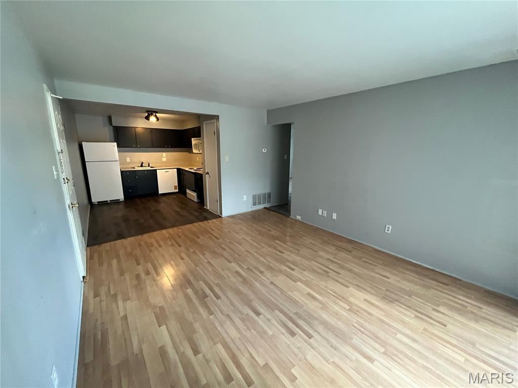 Radcliff Condo - Residential