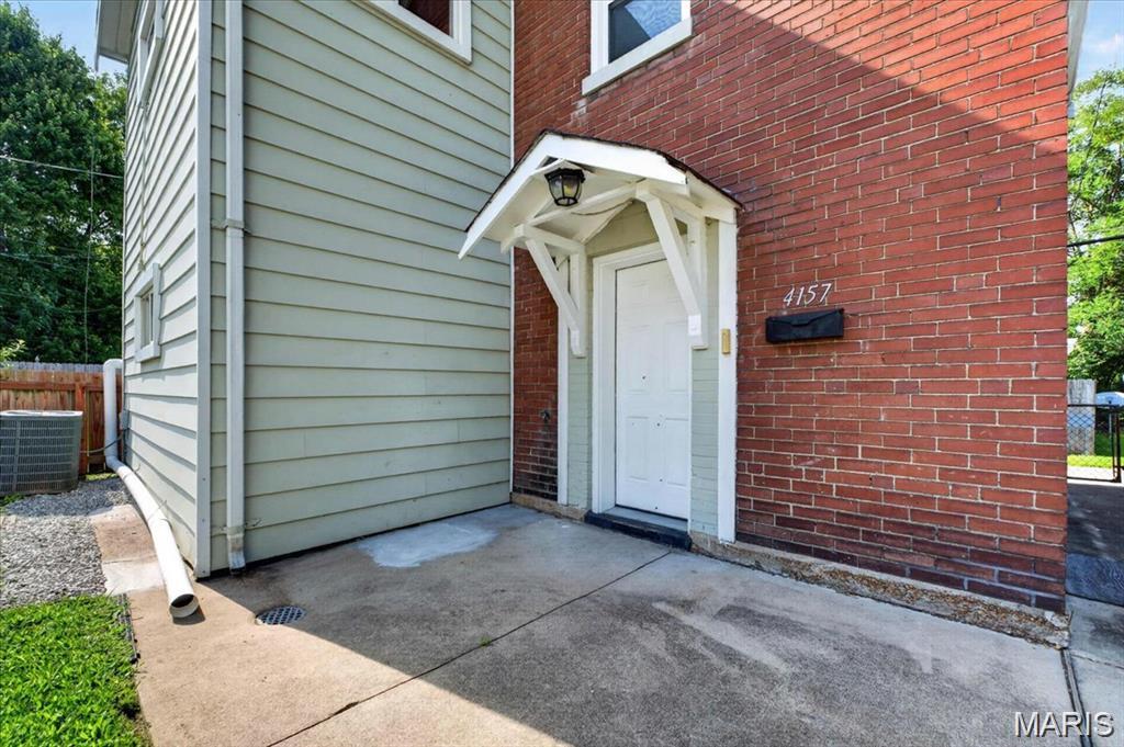 Oak Hill Improv - Residential Lease