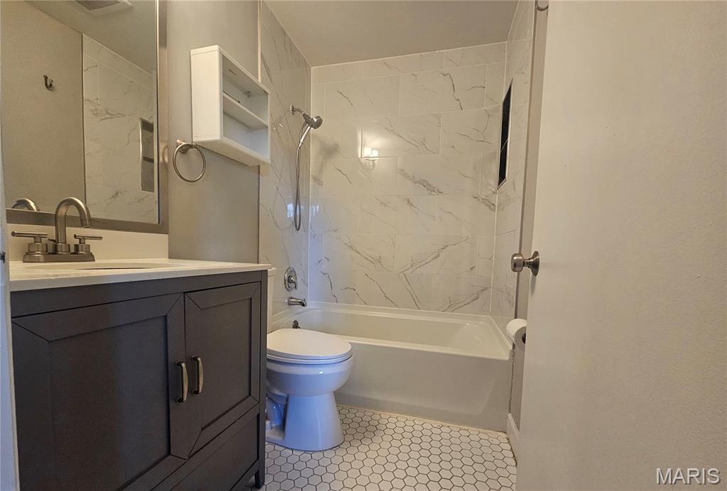 Robinwood West 9 - Residential Lease