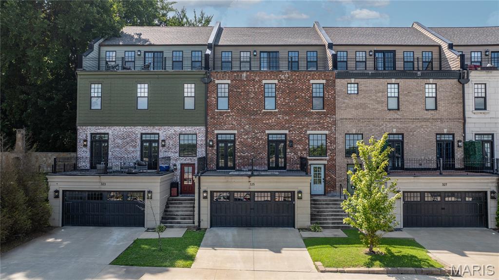 Riverview Court - Residential