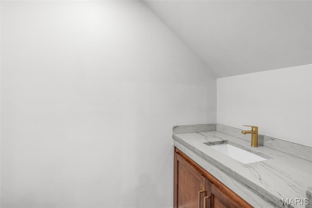 Riverview Court - Residential
