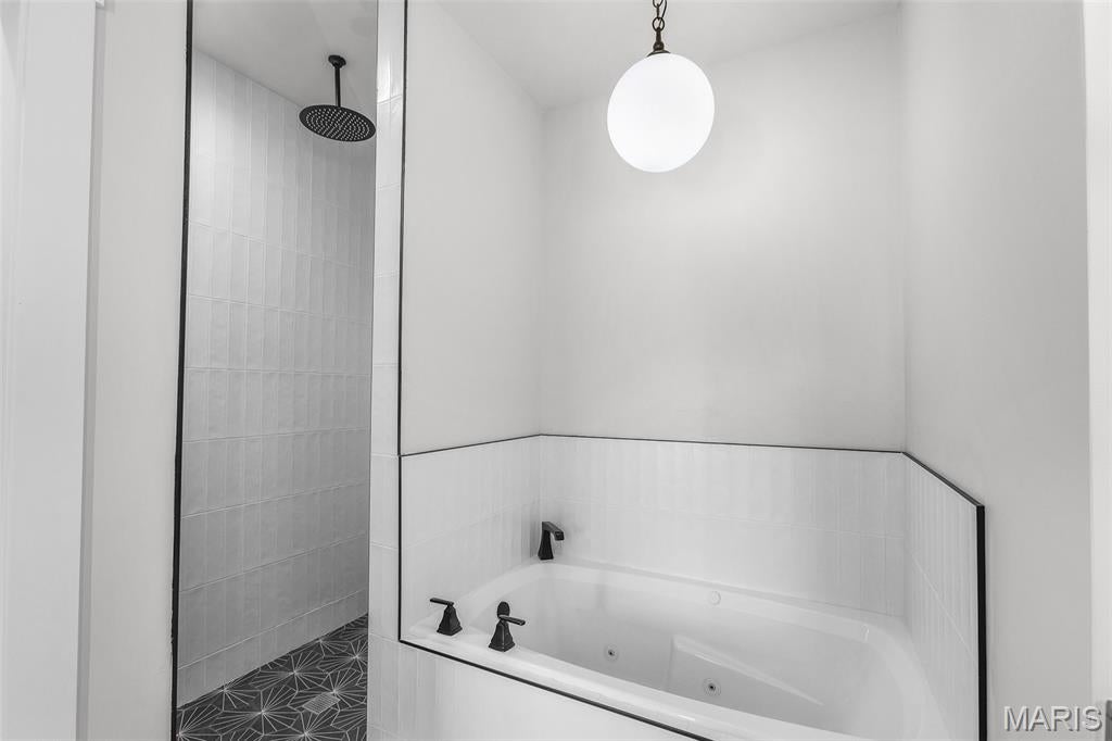 Riverview Court - Residential