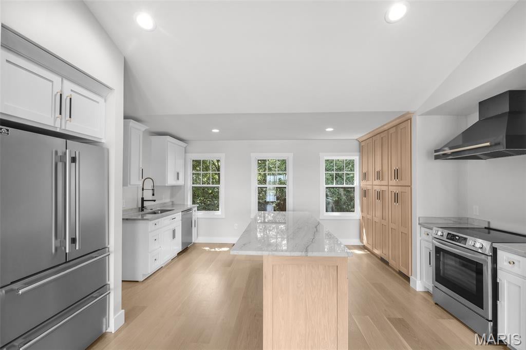 Riverview Court - Residential