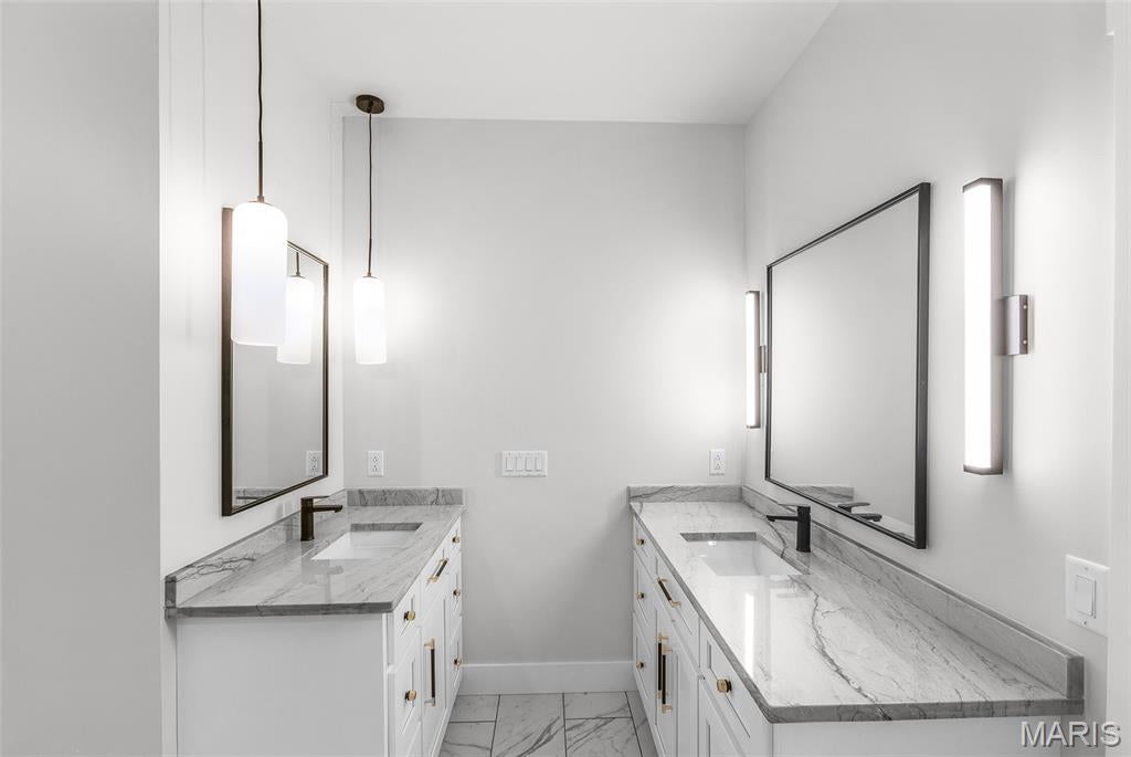 Riverview Court - Residential