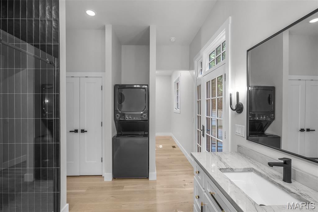 Riverview Court - Residential