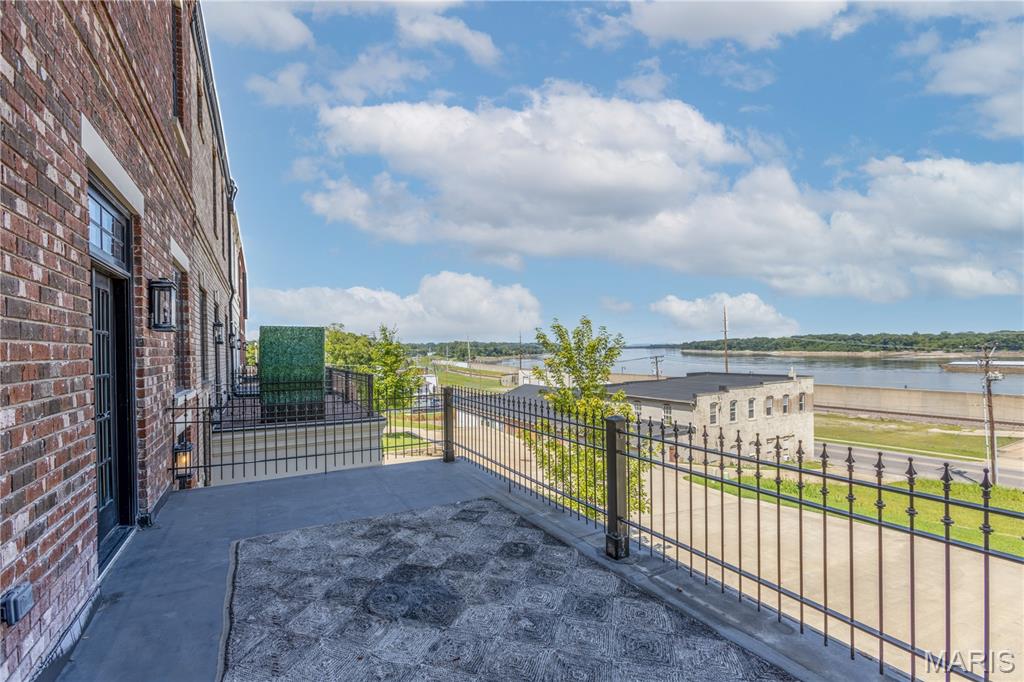 Riverview Court - Residential