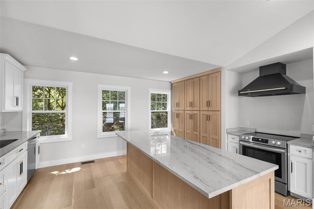 Riverview Court - Residential