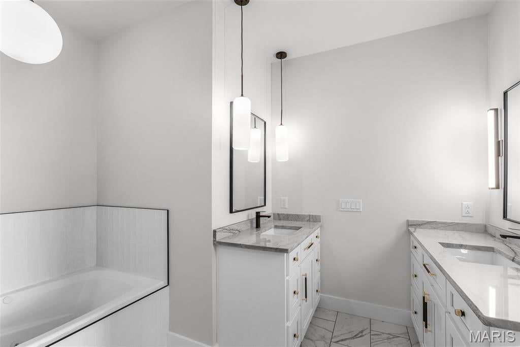 Riverview Court - Residential