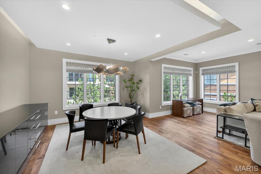 31 Brighton Way Condo - Residential