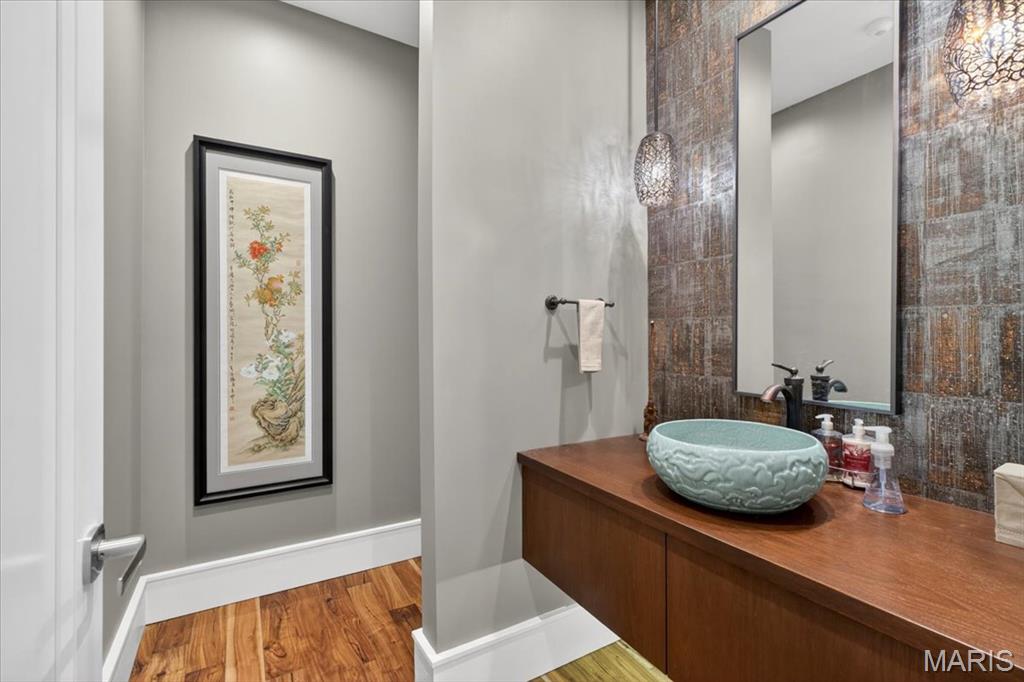 31 Brighton Way Condo - Residential