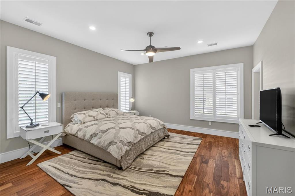 31 Brighton Way Condo - Residential