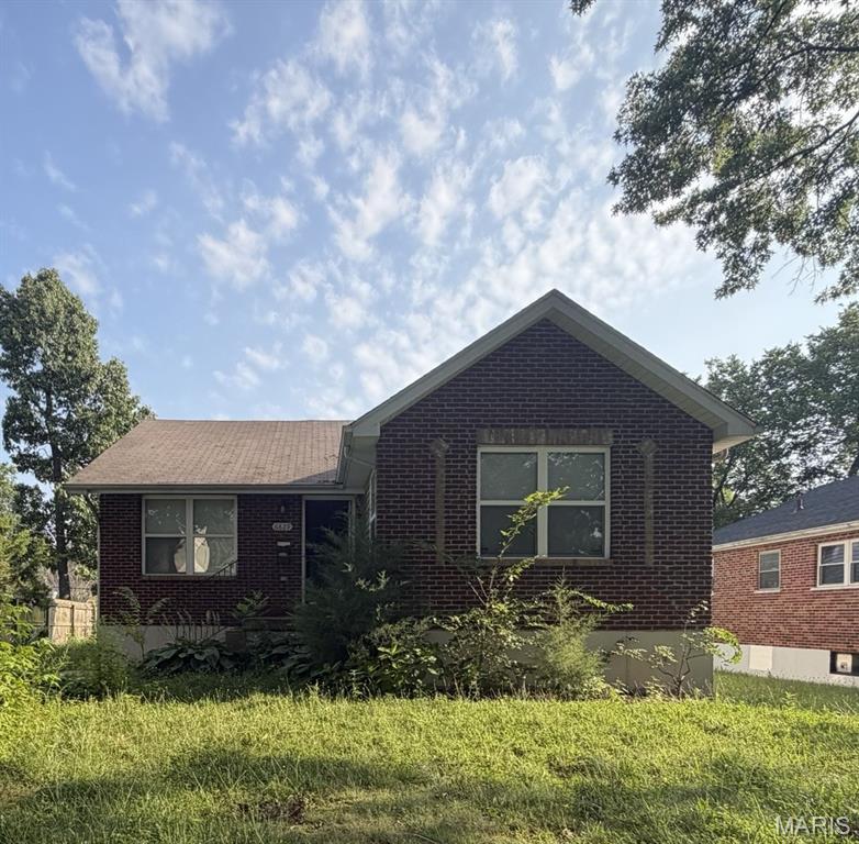 Home sold "AS IS" Great opportunity in a prime University City location. Home is in good shape and would be a fantastic rental property, owner occupied home or investment to fix up and re sell. Wood flooring throughout, brick exterior, nice lot. 3bedrooms, 1.5 bath, full basement,  and tons of potential.