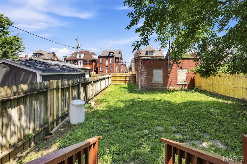 Raymond Place Add - Residential