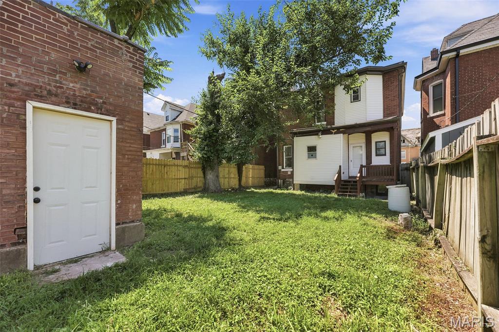 Raymond Place Add - Residential