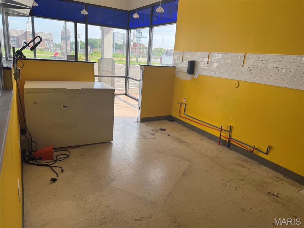 Town/Wright City - Commercial Lease