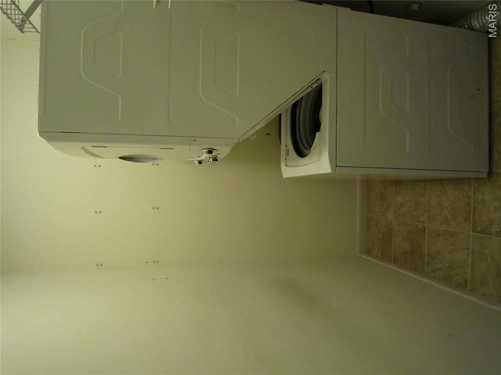 Old Belleville Twnhse Condos - Residential Lease