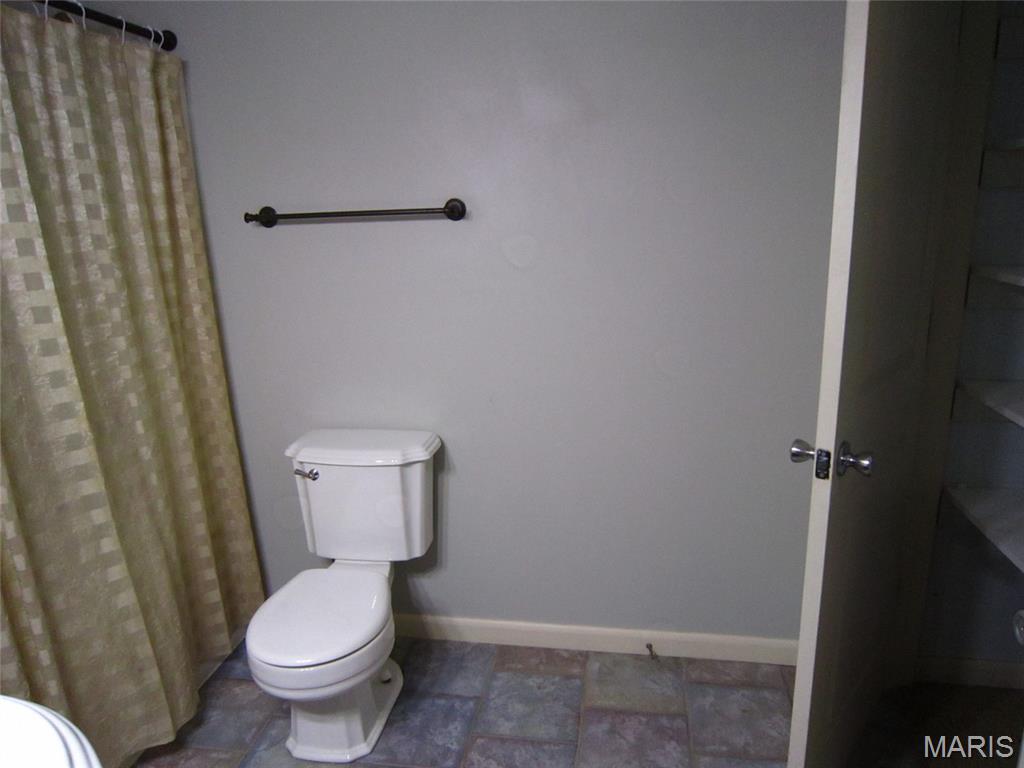 Old Belleville Twnhse Condos - Residential Lease
