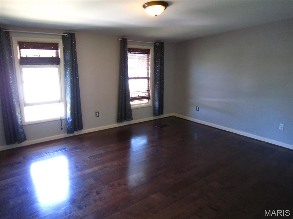 Old Belleville Twnhse Condos - Residential Lease