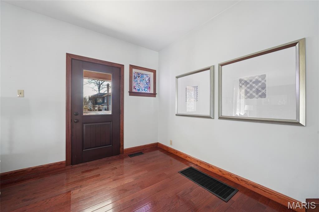 Tuxedo Park - Residential