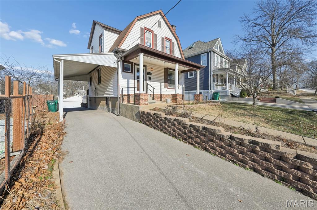 Tuxedo Park - Residential