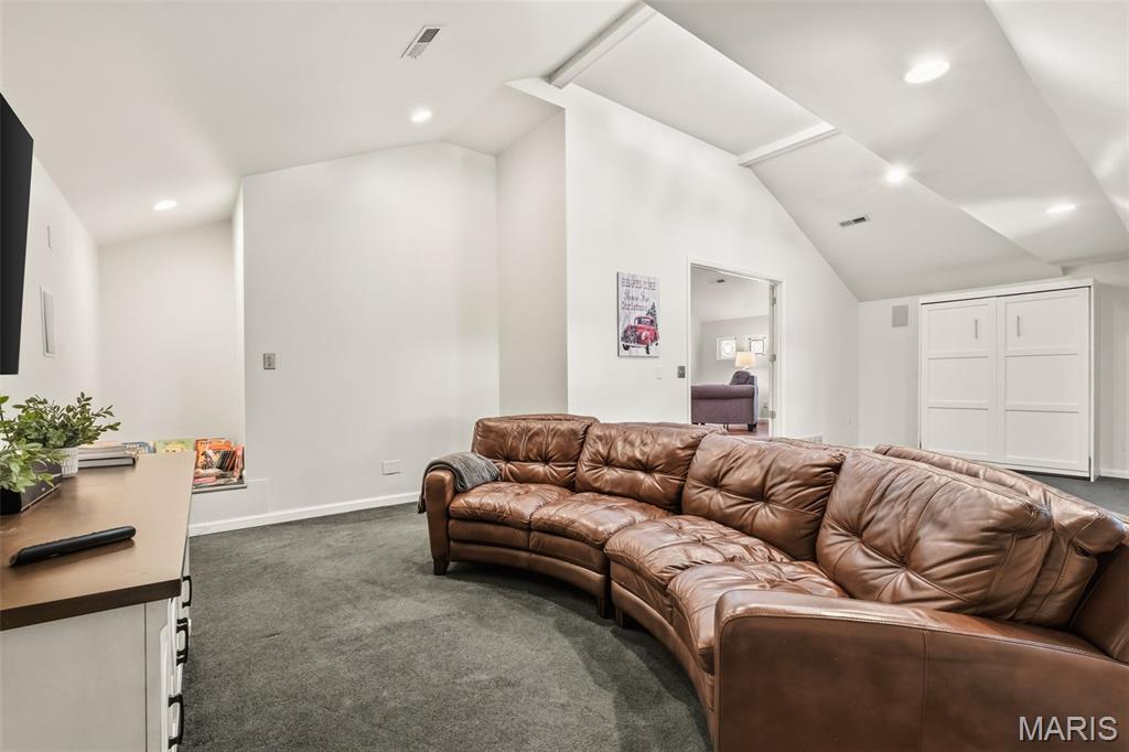City/St Charles - Residential