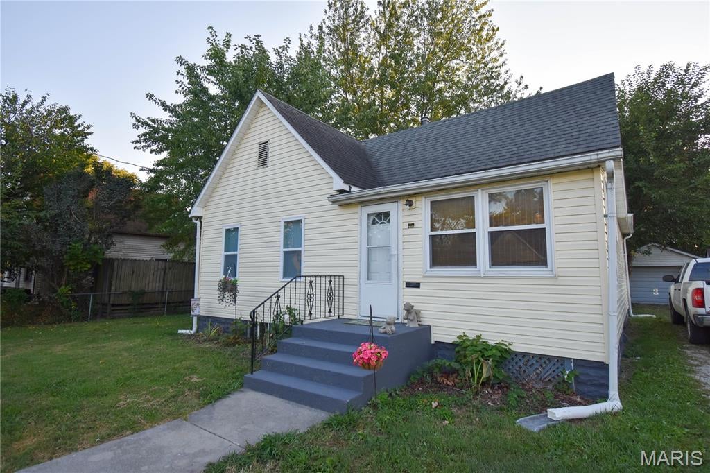 Don't miss this charming 2-bedroom, 1-bath home offering comfortable living and plenty of potential! The home features a functional one-level layout with two bedrooms, a spacious living area, and a kitchen ready for your personal touch. A full unfinished basement provides excellent storage space and the opportunity for additional usable space in the future. Outside, you'll appreciate the convenience of a 1-car detached garage, providing sheltered parking or additional storage. Whether you're a first-time buyer, looking to downsize, or searching for an affordable home with room to make it your own, this property offers a fantastic opportunity. Schedule your showing and come see the potential for yourself!