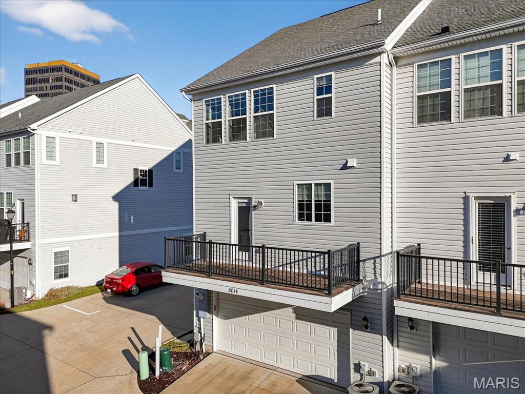 Central Park Townes Amd - Residential Lease