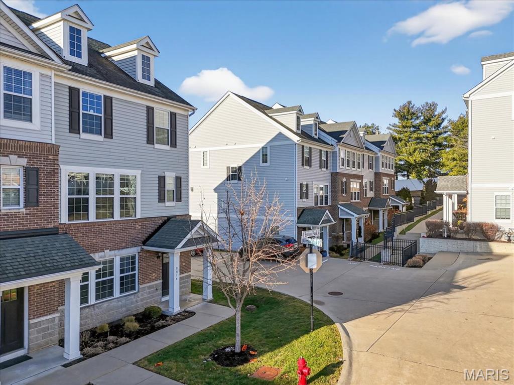 Central Park Townes Amd - Residential Lease