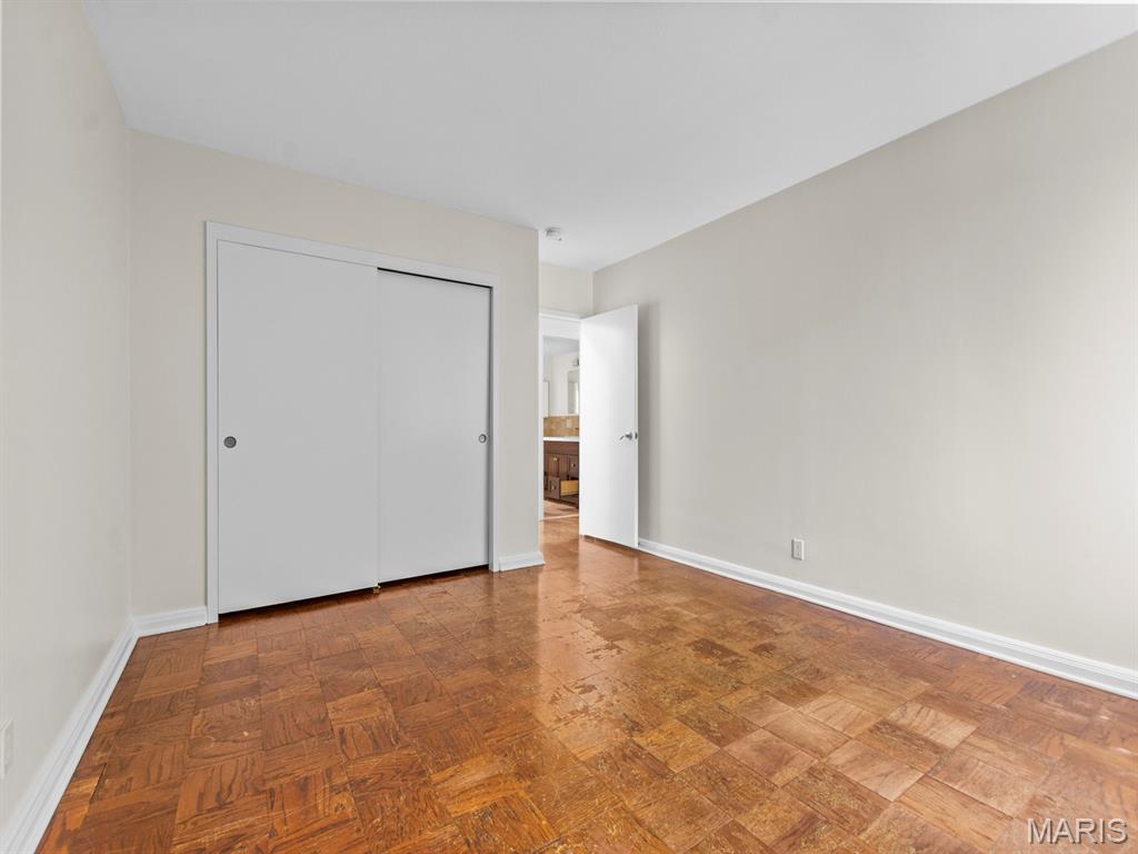 Hanley Towers Apts Condo - Residential