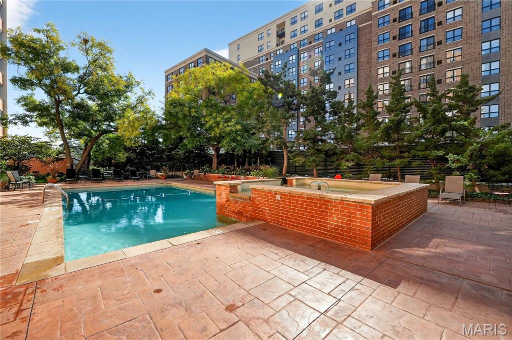 Hanley Towers Apts Condo - Residential