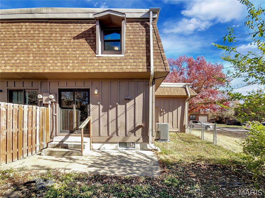 McKelvey Manor Condo - Residential