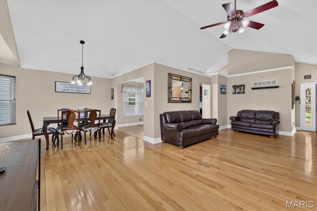 Oaks 01 - Residential