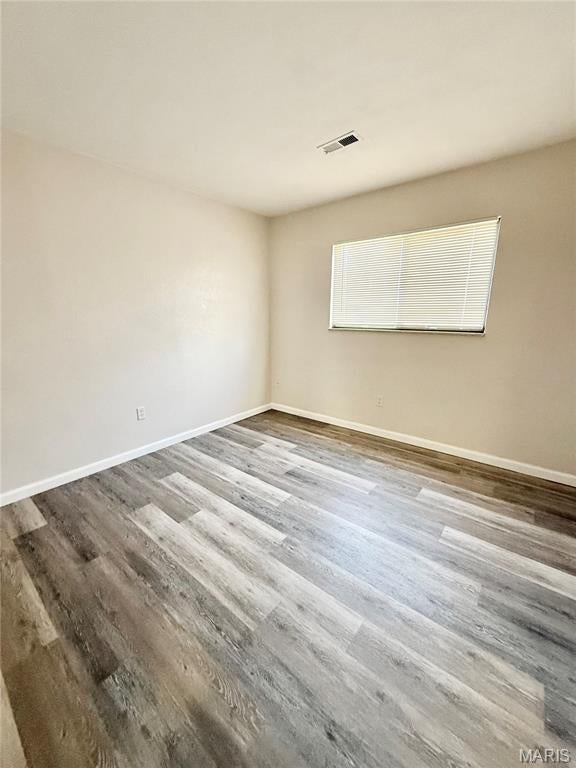 CHATEAU WOODS - Residential Lease