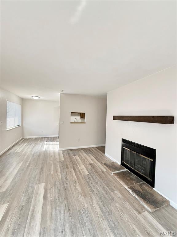 CHATEAU WOODS - Residential Lease