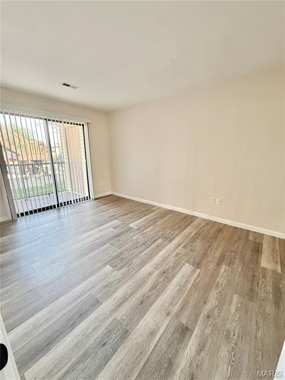 CHATEAU WOODS - Residential Lease