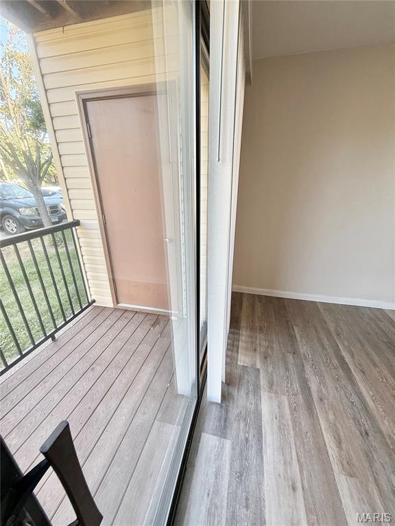 CHATEAU WOODS - Residential Lease
