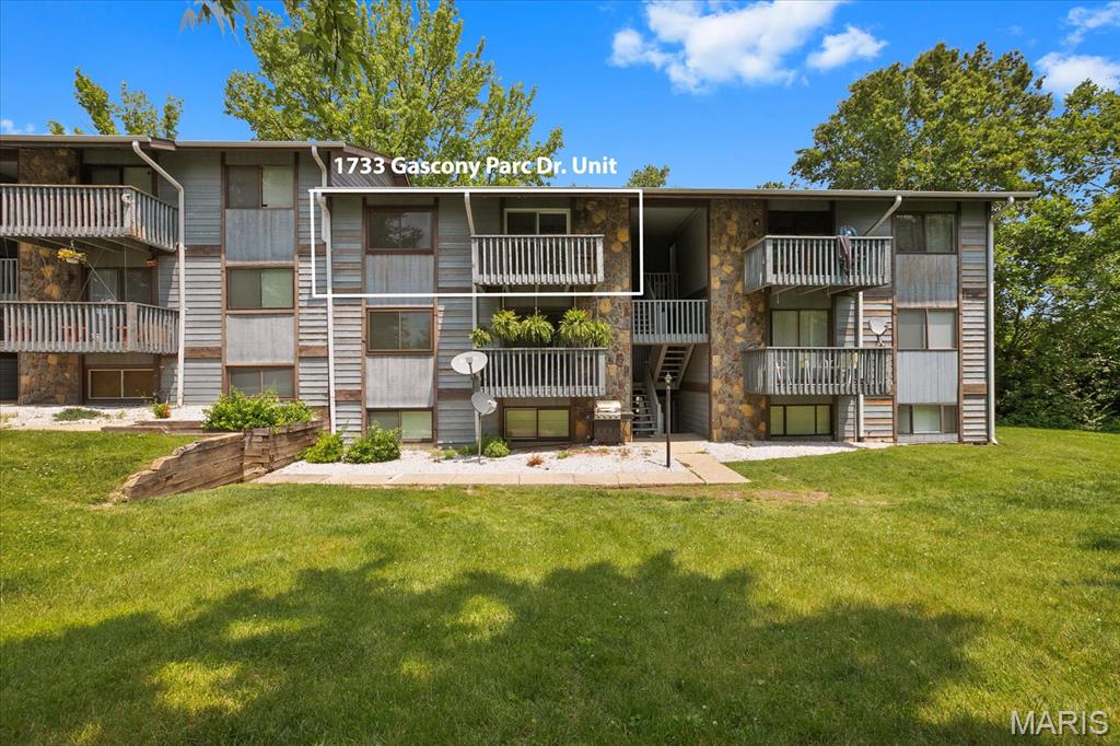 Live the lake lifestyle in this stylishly updated 2-bedroom, 1-bath condo in Lake St. Louis! Featuring brand-new LVP flooring, a completely renovated kitchen, and fresh paint throughout, this move-in-ready home offers modern comfort and charm. Enjoy two pools, fishing, boating, Lake St. Louis access, tennis, golf, sand volleyball, and a gorgeous clubhouse—all just steps from your door! Relax on your private balcony with a perfect view of the pool and playground, making it easy to keep an eye on the fun. With these fantastic amenities, this is more than a home—it’s a lifestyle. Don’t miss your chance to live where every day feels like a vacation!

Rare opportunity to acquire multiple properties in the same area. Seller owns another nearby unit and is open to selling as a package. Perfect for investors seeking scale and efficiency.