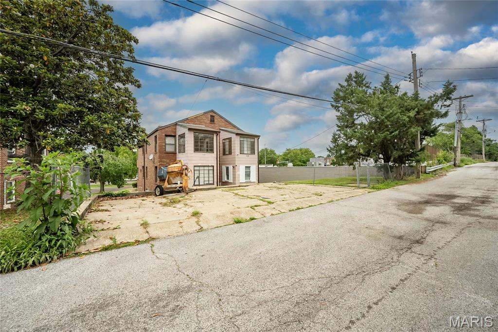 Muellers Place Add - Residential Income