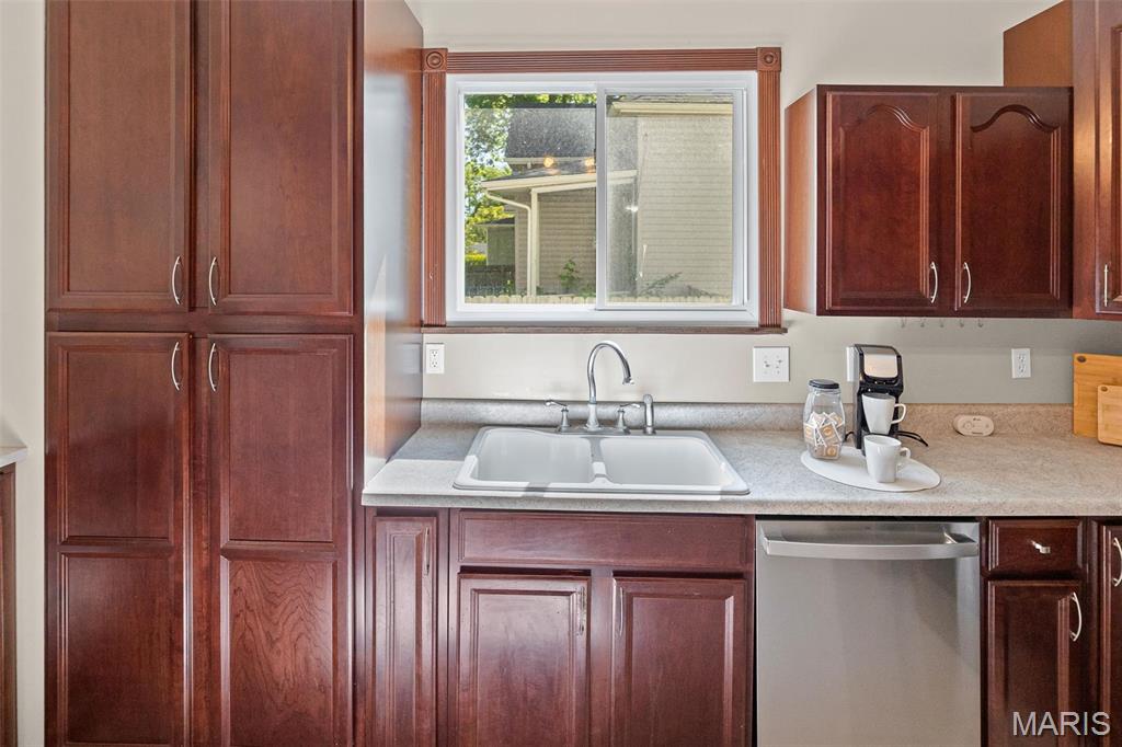 Terry & Coles Add - Residential Lease