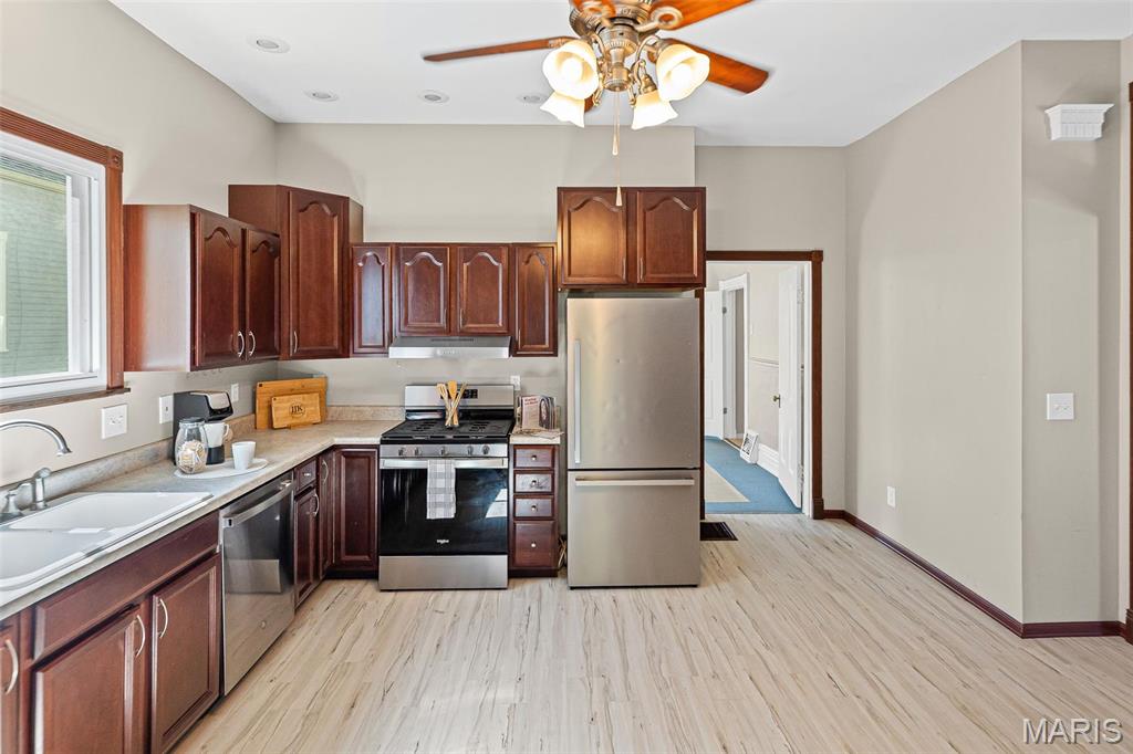 Terry & Coles Add - Residential Lease