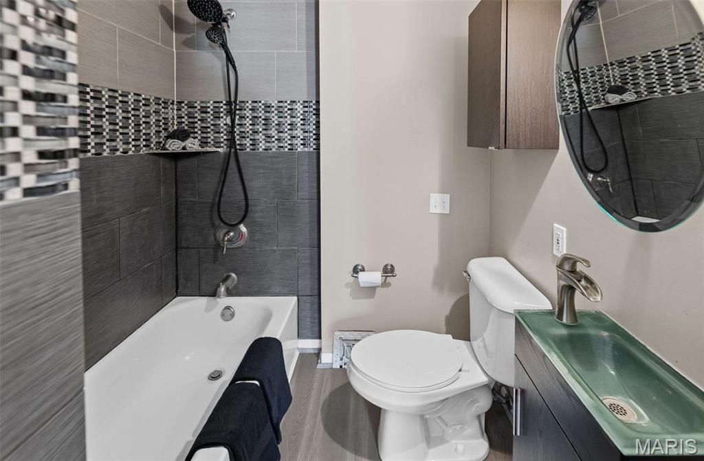 Terry & Coles Add - Residential Lease