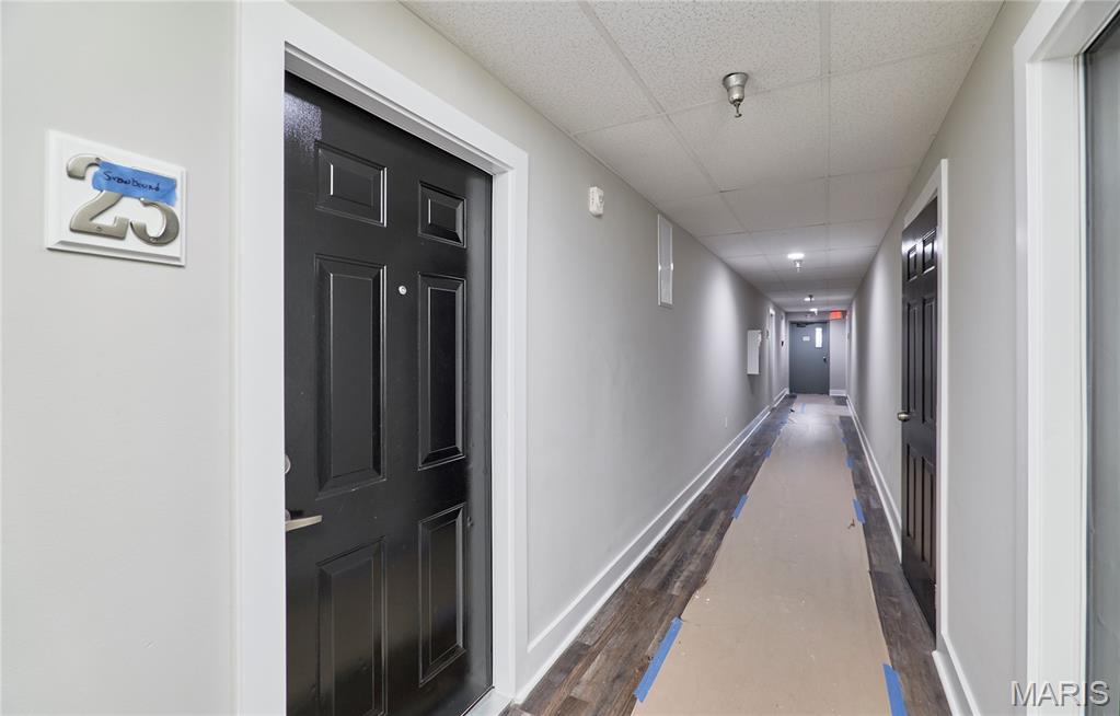 Pershing Ave Condo - Residential