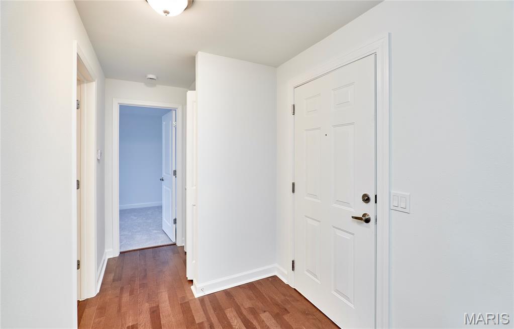 Pershing Ave Condo - Residential
