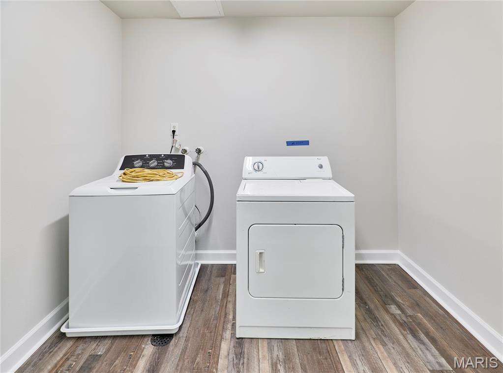 Pershing Ave Condo - Residential