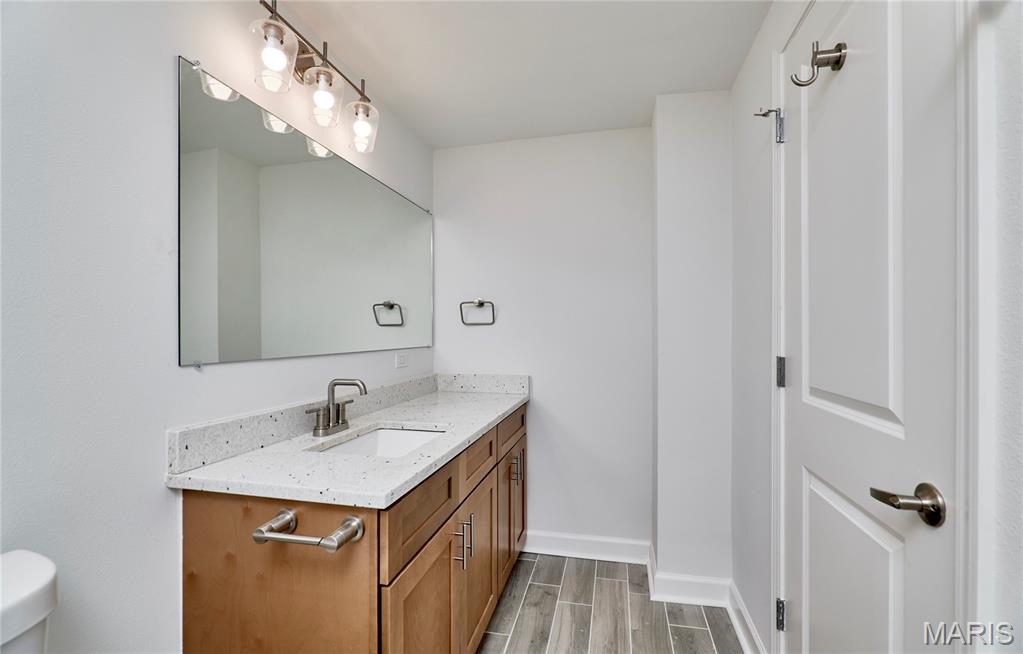 Pershing Ave Condo - Residential
