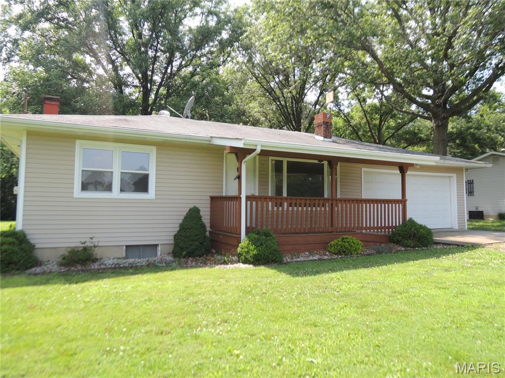 Enjoy peaceful country living in this charming 720 square-foot home located just north of Greenville, on Red Ball Trail, only minutes from Governor Bond Lake. Nestled on a beautiful, mature setting with established trees, this cozy home offers the perfect blend of privacy and convenience.
Featuring 2 bedrooms, 1 full bathroom, and a full basement for additional storage, 2 car attached garage.  This property is ideal as a starter home, weekend getaway, retirement retreat or investment opportunity. 
Experience the beauty of nature and the tranquility  of country living while remaining close to Greenville and the recreational opportunities of Governor Bond Lake.  Don't miss your chance to own this peaceful retreat!